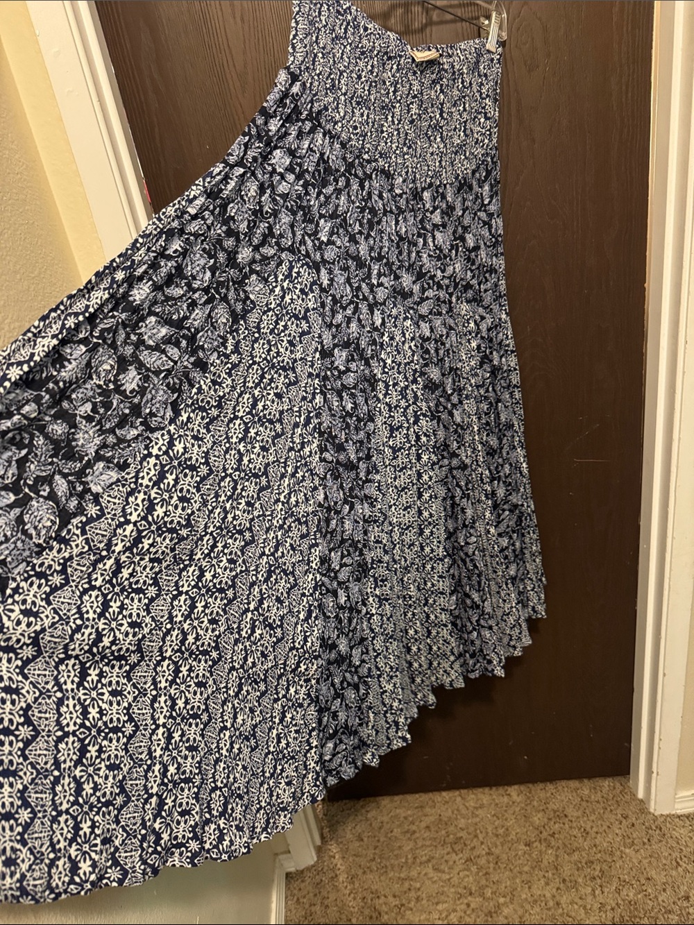 Scully's Cantina Collection Blue White Print Broomstick Floral Maxi Skirt Size M - Picture 4 of 8